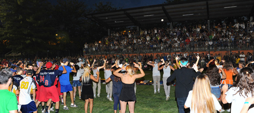 A DANCE WITH OVER 600 DANCERS