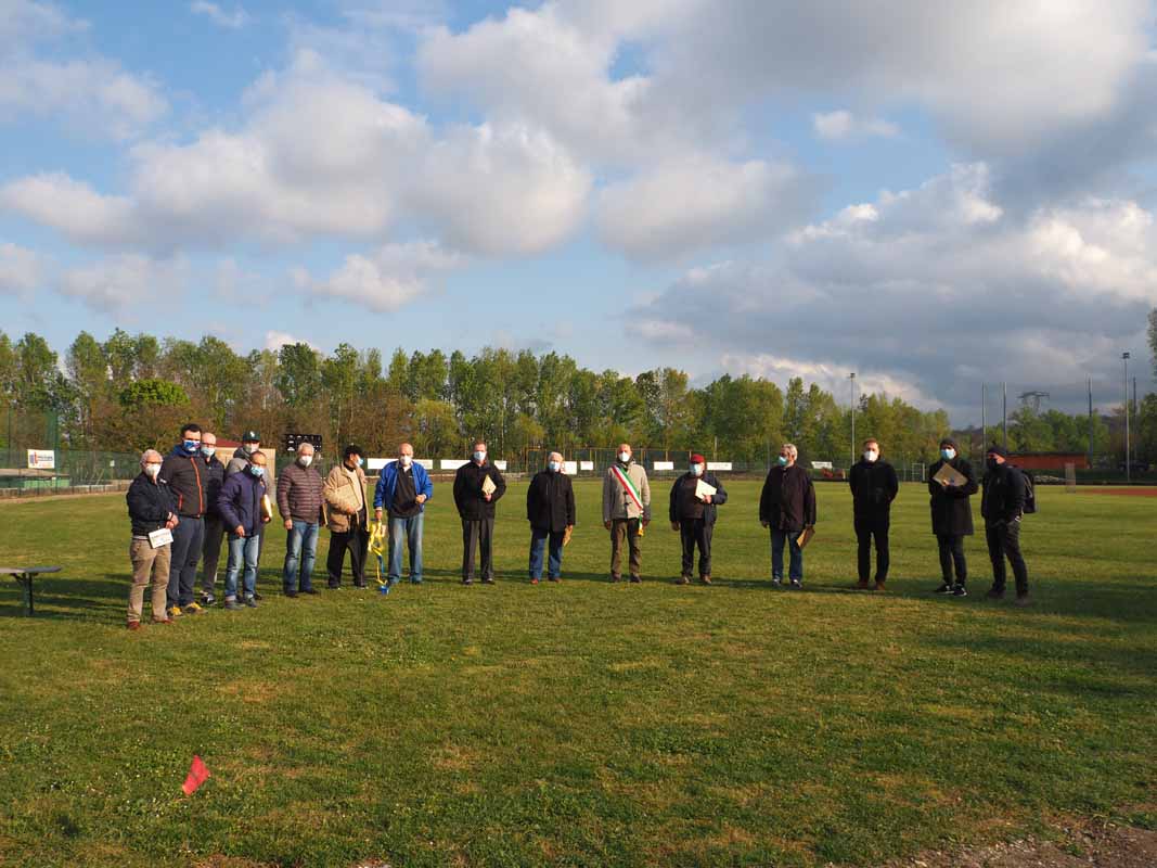 I FONDATORI SONO TORNATI SUL LORO CAMPO